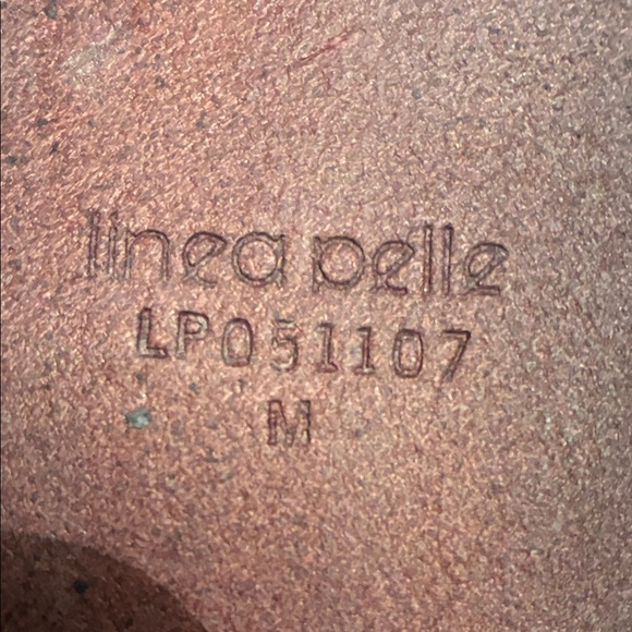 LINEA PELLE Belt Elegant Brown Leather with 4 buckles. Med. (adj.) - Picture 10 of 14